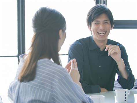 話しかけ て くる 男性